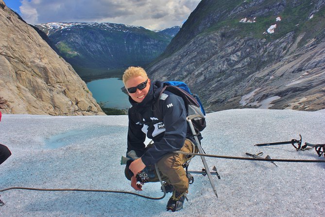 2-Day Round Trip from Bergen: THE GRAND SOGNEFJORD – fjords, waterfalls, glacier - Stalheim and Gudvangen: steep roads and a famous fjord