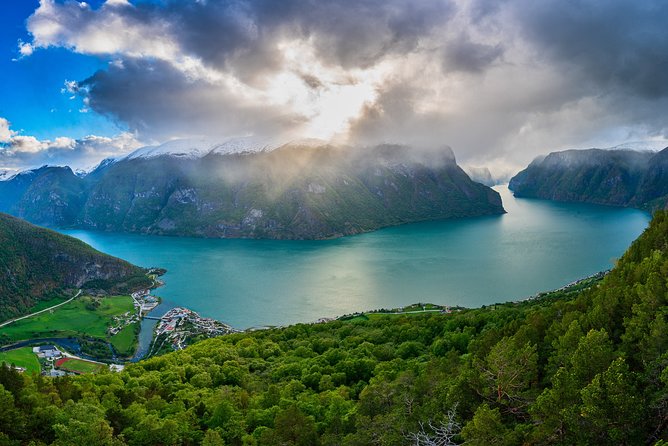 2-Day Round Trip from Bergen: THE GRAND SOGNEFJORD – fjords, waterfalls, glacier - Overnight in Sogndal, with planning needed