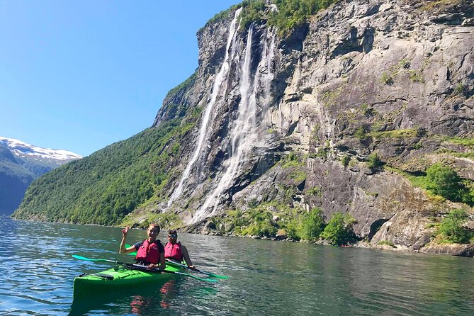 2-Hour Guided Kayak Experience in Geiranger - Paddling toward Skagevika and Gjaerdefossen