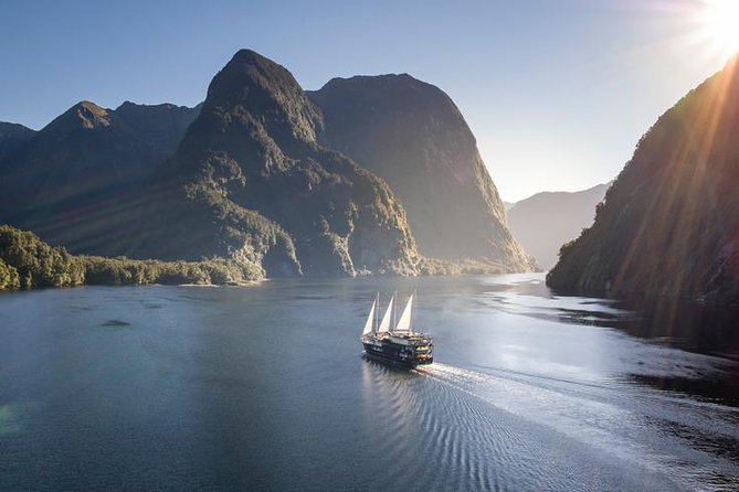 3 Day Doubtful Sound Overnight Cruise and Glowworm Tour from Queenstown - Key points to know before you book