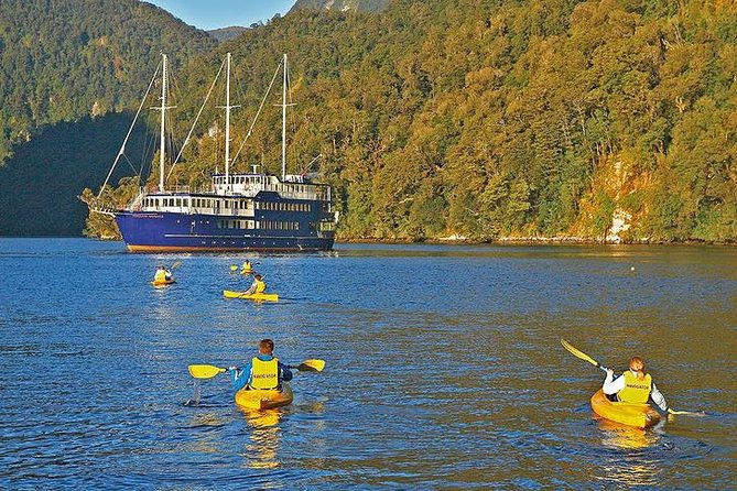 3 Day Doubtful Sound Overnight Cruise and Glowworm Tour from Queenstown - Crossing Lake Te Anau to the glowworm caves