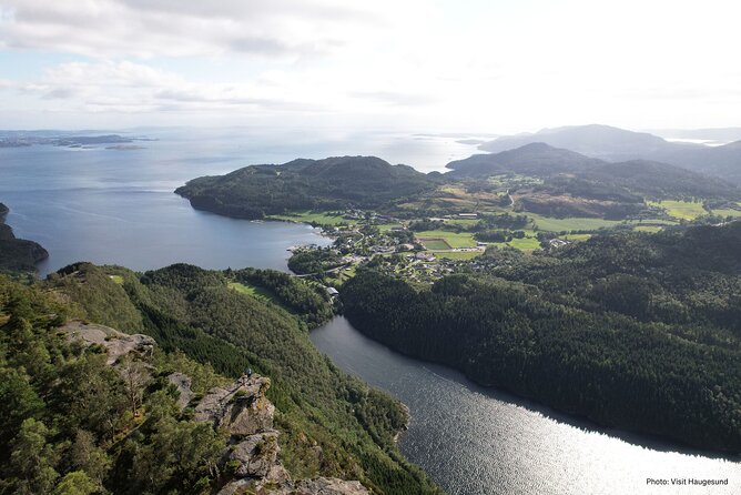 5-Hour Guided Hike Tour to Himakånå The Mini Trolltunga - Why Himakånå makes a smart Haugesund excursion