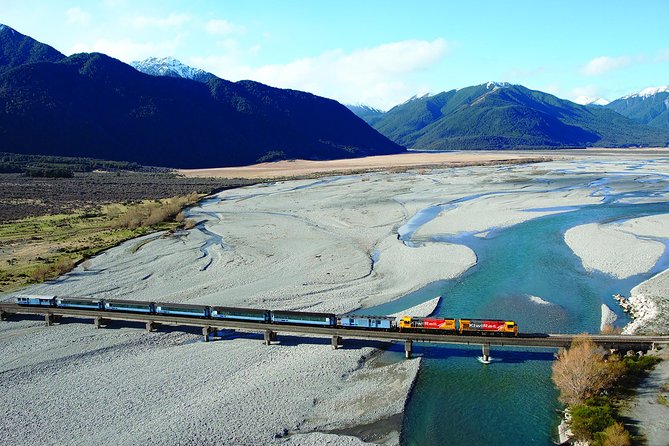 6 Day South Island Circut: Milford Sound, Queenstown and Glaciers - A six-day route through New Zealand’s great southern sights