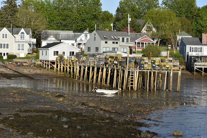 6 Hour: Premiere & Private Acadia National Park with Lobster Pier - Somes Sound and Somesville reveal the island beyond the park