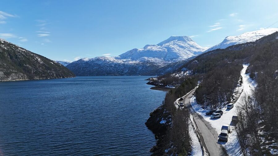 Abisko: Fjord Sightseeing and Photography Tour - What the guides add to the day