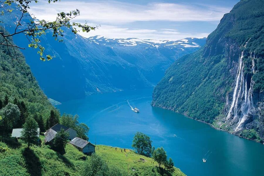 Ålesund to Geiranger Fjord Boat Tour with Return Bus Tour - Key points to know before booking