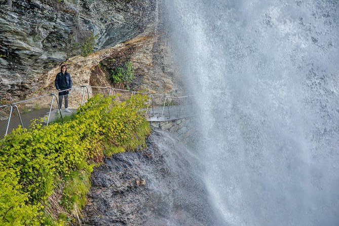 AMAZING HARDANGER FJORD: Private guided round trip from Bergen, 10 hours - Hardangerfjord, small towns, and Goldfish Lake