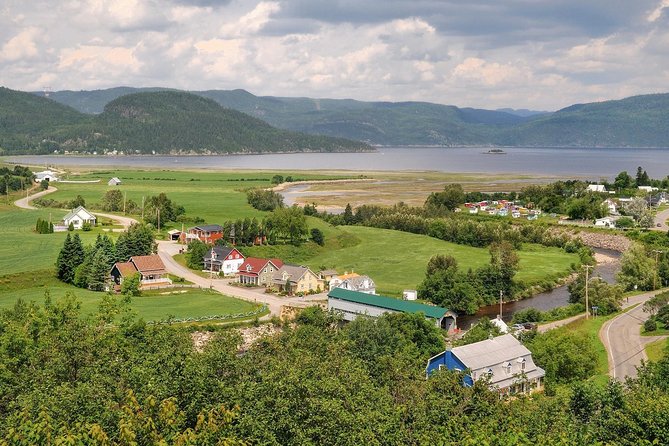 Back Country of the Fjord and the National Park - Anse-de-Tabatière gives you the big fjord view