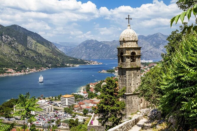Bay of Kotor: 2.5-Hour Kayak Tour - Paddling the bay at a gentle, useful pace