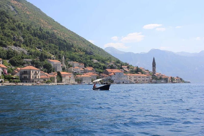 Bay of Kotor: 2-Hour Stand Up Paddle Board Tour - From Muo toward Prčanj and Stoliv