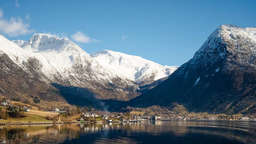 Bergen: Cruise to beautiful Rosendal by the Hardangerfjord - Who should book this Rosendal day trip?