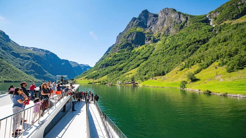 Bergen: Flam Railway, Viking Village Tour with Fjord Cruise - Two hours on Nærøyfjord