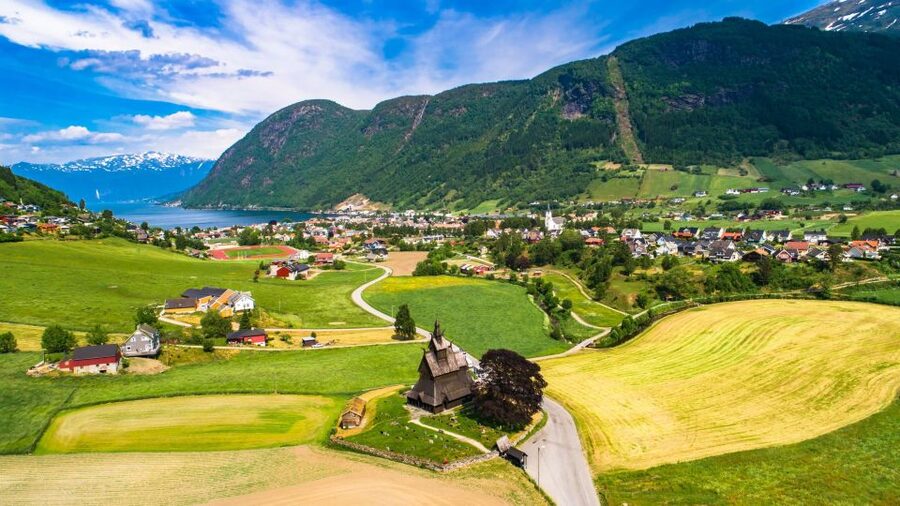 Bergen: Guided Fjord & Cidery Tour to Balestrand - Hopperstad Stave Church and Norway’s wooden tradition