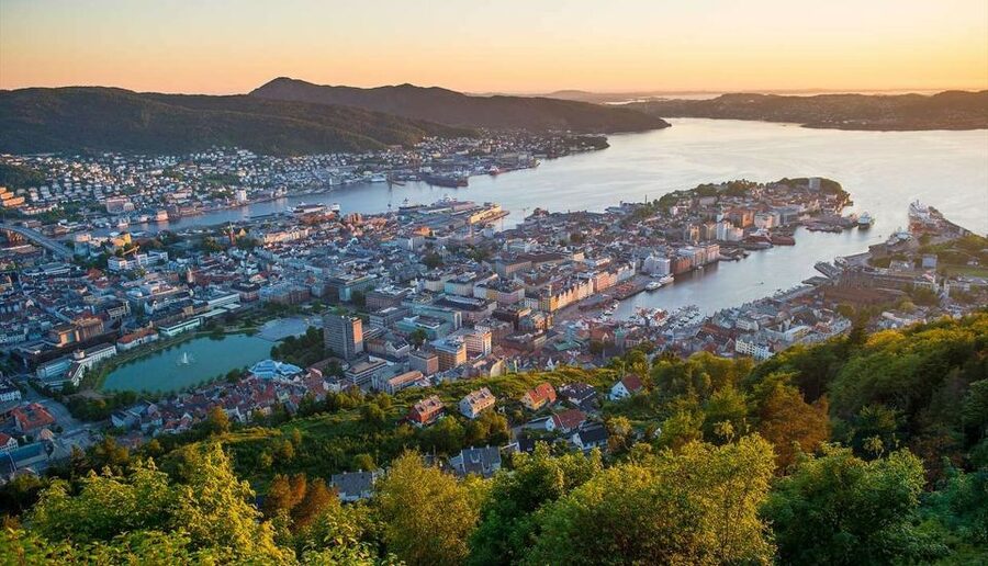 Bergen: Mostraumen Fjord Cruise, Mt Fløyen, City Sightseeing - Bryggen, the Fish Market, and Bergenhus Fortress