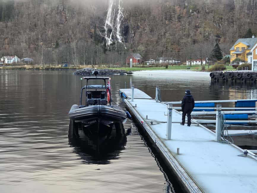 Bergen: Mostraumen Fjord Safari - by Premium RIB Boat - What the cold-weather gear really means