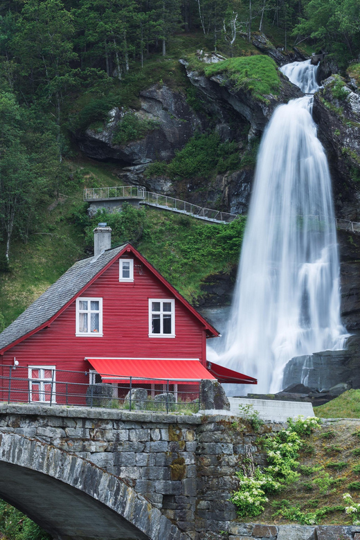 Bergen: Private Waterfalls and Wonders of Fjord Norway - Through Måbø Valley to Vøringsfossen