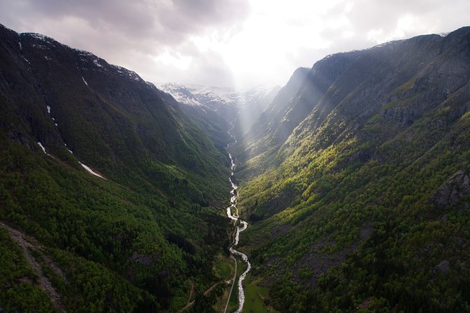 Bergen: Self-Guided Roundtrip (Sognefjord Cruise 5h & Flamsbana) - The 45-minute Flåm Railway ride