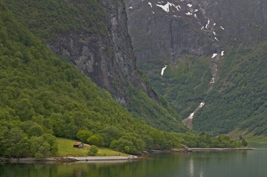 Bergen: Self-Guided Trip to Oslo with Sognefjord cruise (5h) - The five-hour Sognefjord cruise