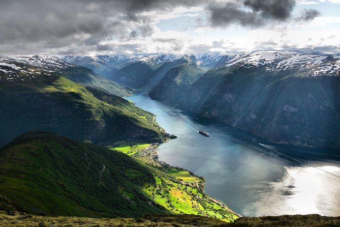 Bergen to Sognefjord Private Roudtrip with Cruise and Flasmbana - One long day through Norway’s fjord country