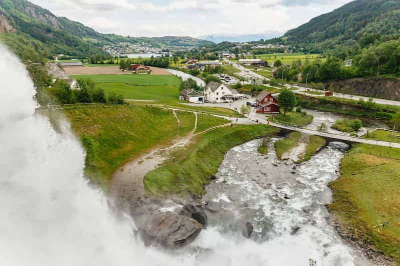 Bergen: Waterfalls of Hardangerfjord Shore Excursion - Fossen Bratte, a more dramatic waterfall setting