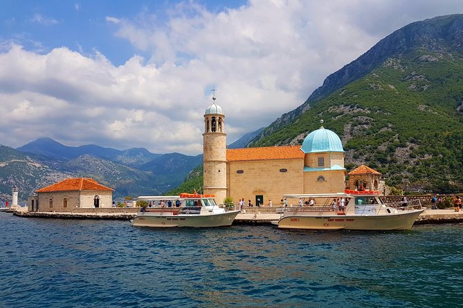 Bike tour - Kotor Bay circle and visit Our Lady of the Rock - Tre Sorelle Palace and its local legend
