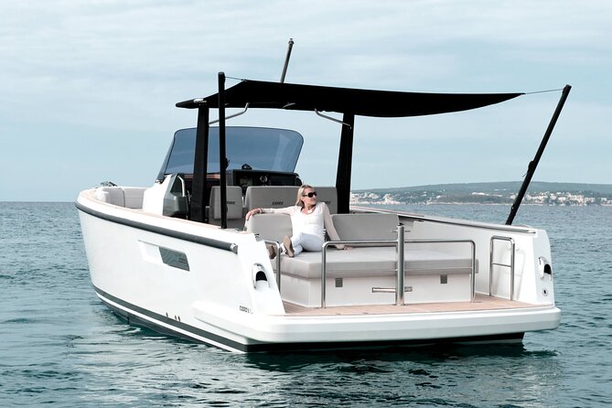 Deluxe Private Boats - 36 ft Fjord - Sailing toward Playa El Cielo