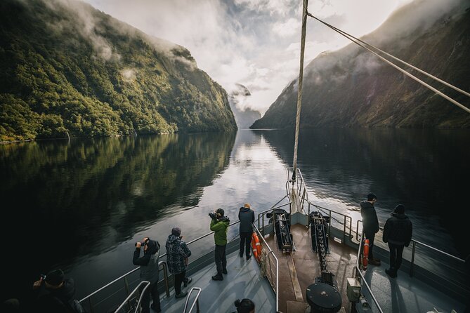 Doubtful Sound Wilderness Cruise from Te Anau - Crossing Lake Manapouri by catamaran