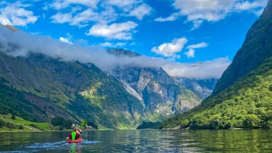 Fjord kayak - Hardangerfjord, Granvin - Key points at a glance
