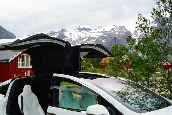 Fjord Sightseeing - Eco friendly Tesla Model X - Riding from Tromsø into fjord country