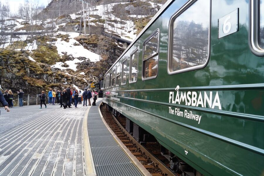 Fjords: Private Trip with Train and Cruise Ride - Hardangervidda and Geilo add useful context