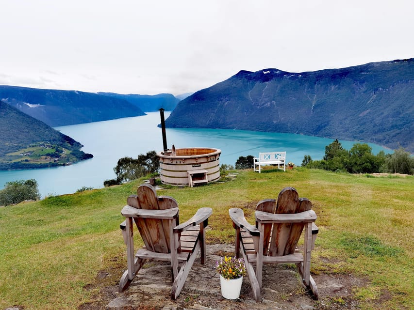 Flåm Flexible Tour with Stegastein, cruise and train include - Stalheim’s terrace and old road