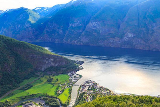 Flam: The Spectacular Stegastein Viewpoint Tour (Small Group) - The first view from Stegastein