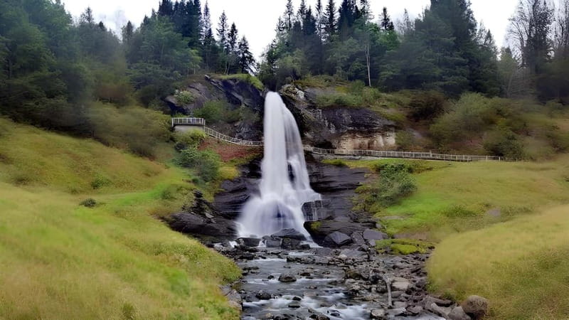 Flexible tour to Hardangerfjord vøringsfossen cruise include - Food, weather, and practical preparation