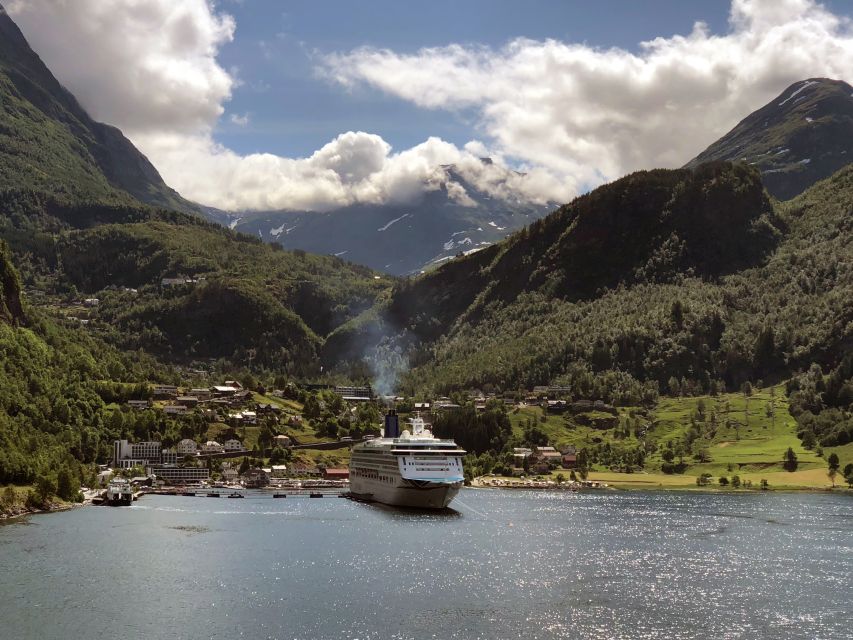 From Ålesund: Private Day Trip to Geirangerfjord - What makes Geirangerfjord special