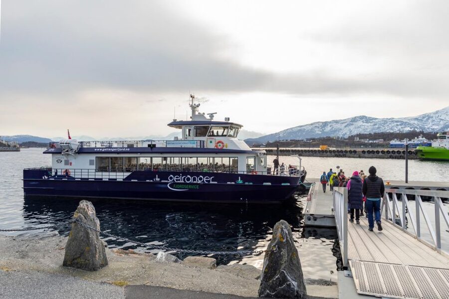 From Ålesund: Winter Fjord Cruise to Geirangerfjord - From Ålesund’s harbor into the fjord country