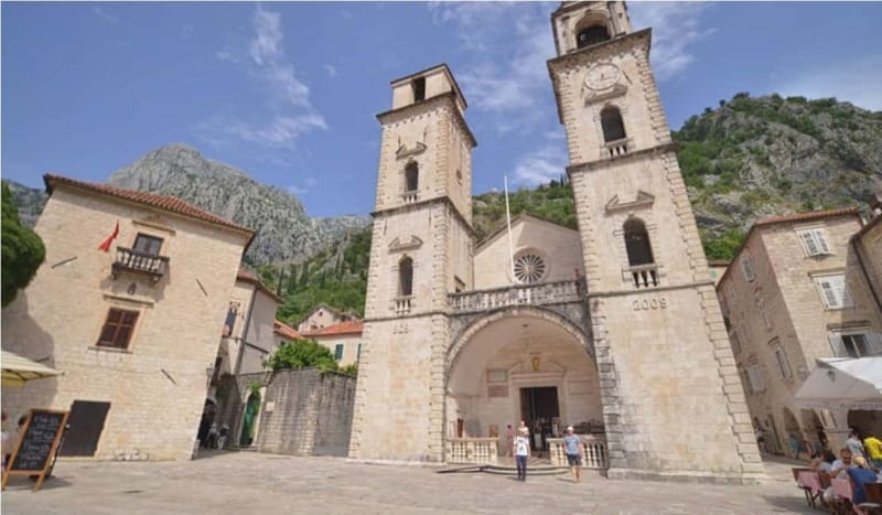 From Dubrovnik: Montenegro Day Trip with Cruise in Kotor Bay - Our Lady of the Rocks and the optional boat trip