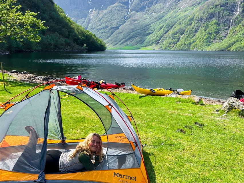 From Flåm: Nærøyfjord 3 Day Kayaking and Camping Tour - What the $916 price includes