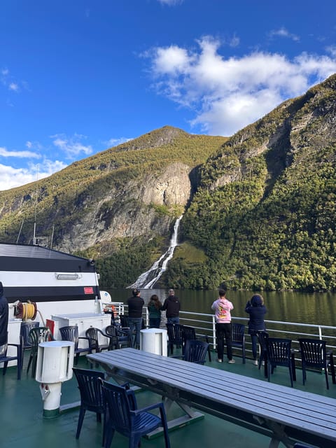 From Geiranger: Dalsnibba & Eagle Road Private Tour & Picnic - Timing, weather, and what to pack
