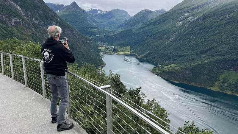 From Hellesylt: Geiranger Highlights Tour with Photo Stops - The 16-Passenger Minibus Makes a Difference