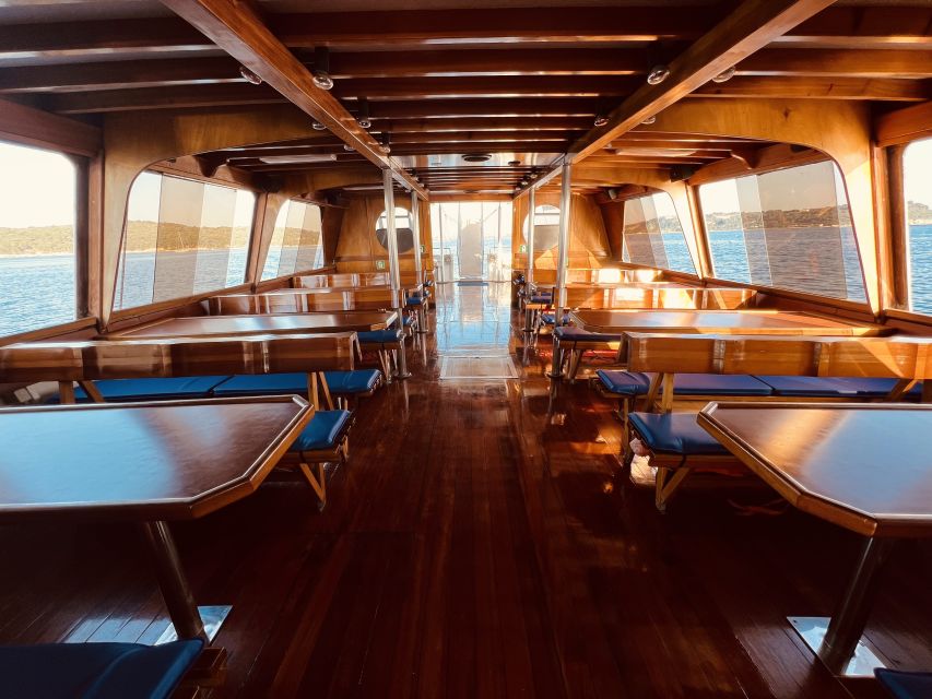 From Pula: Day Cruise to Rovinj, Lim Fjord, and Red Island - Food, music, and the feel on board