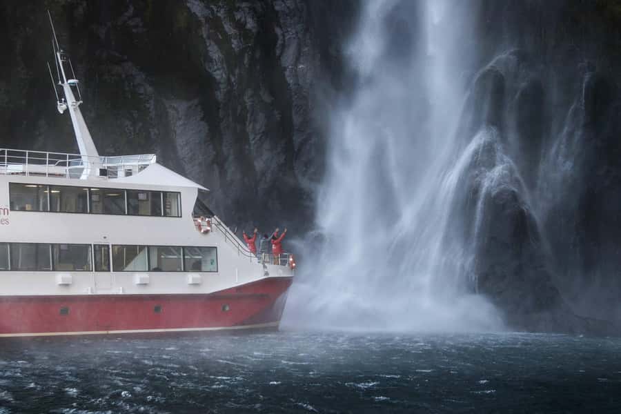 From Queenstown: Milford Sound Coach, Cruise, Scenic Flight - Why this three-part Milford Sound trip works