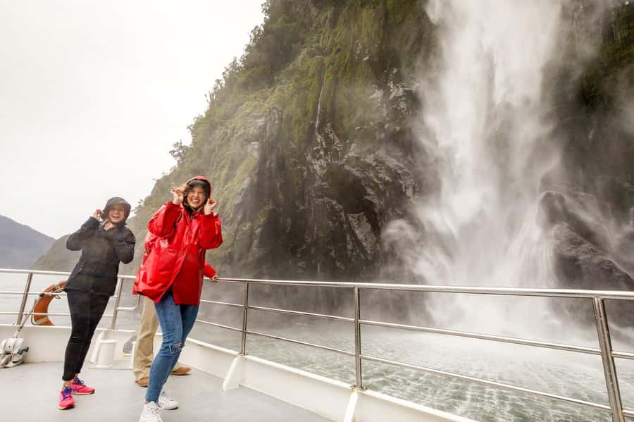 From Queenstown: Milford Sound Day Trip on Premium Coach - Milford Sound by boat for two hours