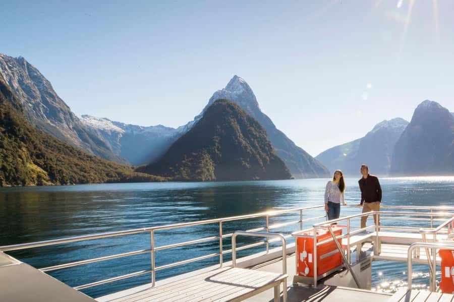 From Queenstown: Milford Sound Flight and Cruise with Lunch - Key points at a glance