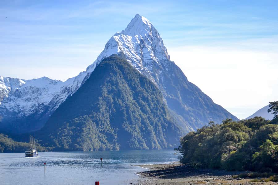From Queenstown: Milford Sound Premium Day Tour and Cruise - Arriving at Milford Sound and finding your cruise