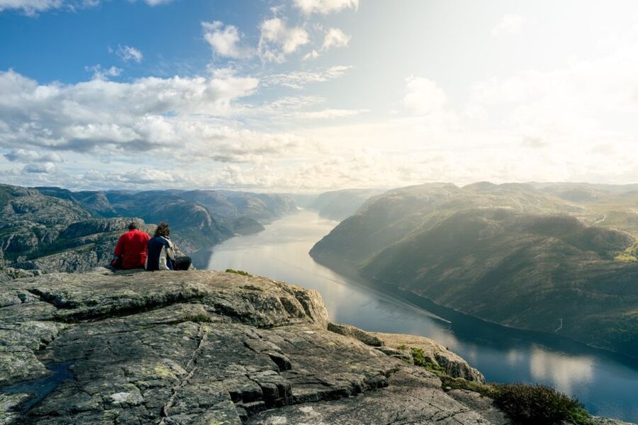 From Stavanger: Pulpit Rock Guided Hike with Pickup - Reaching the 604-meter Pulpit Rock