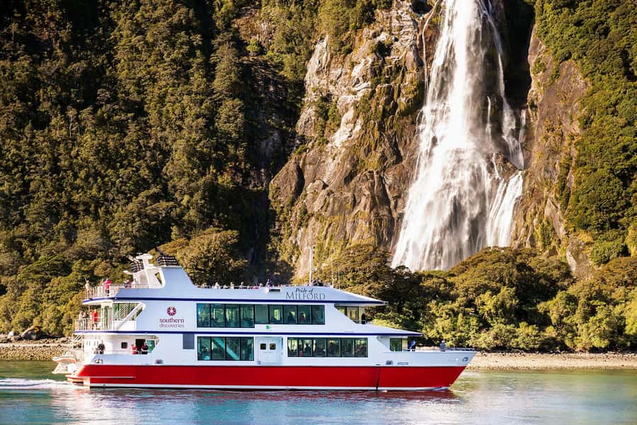 From Te Anau: Milford Sound Cruise & Glass-Roof Coach Tour - Eglinton Valley and Christie Falls