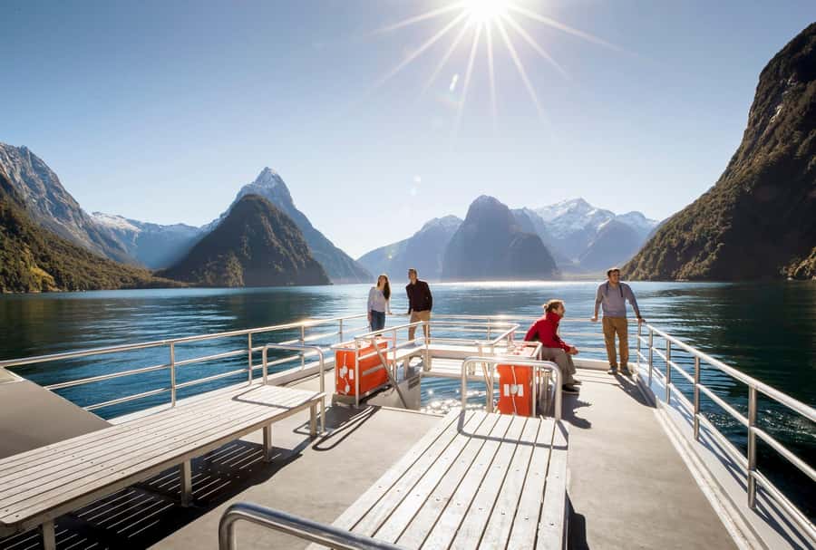 From Te Anau: Milford Sound Premium Bus Tour and Cruise - Is $140 good value?