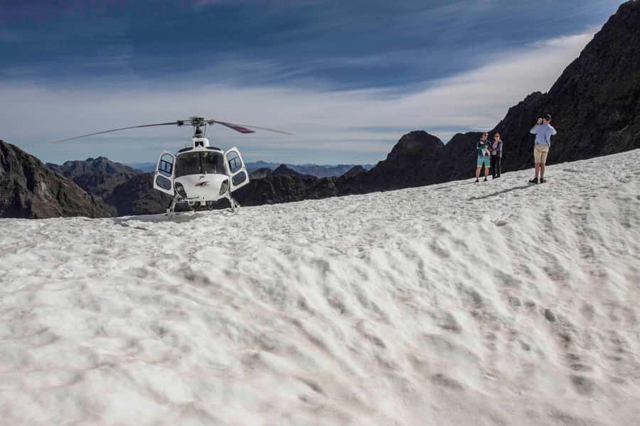From Te Anau: Scenic Flight to Doubtful and Milford Sound - Who should book this Fiordland flight