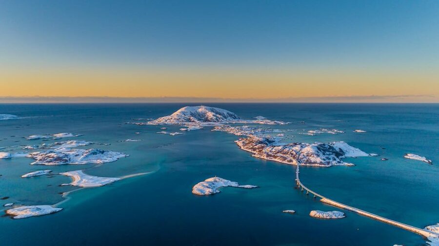 From Tromsø: Arctic Wildlife & Fjord Sightseeing Tour by Car - Sommarøy, the day’s main coastal stop