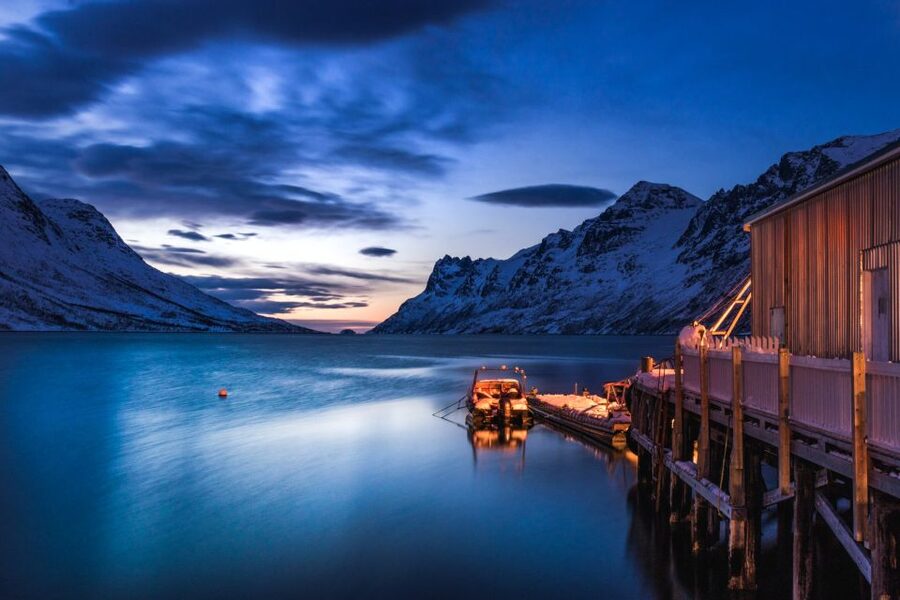 From Tromsø: Arctic Wildlife & Fjord Sightseeing Tour by Car - Leaving Tromsø for Kvaløysletta